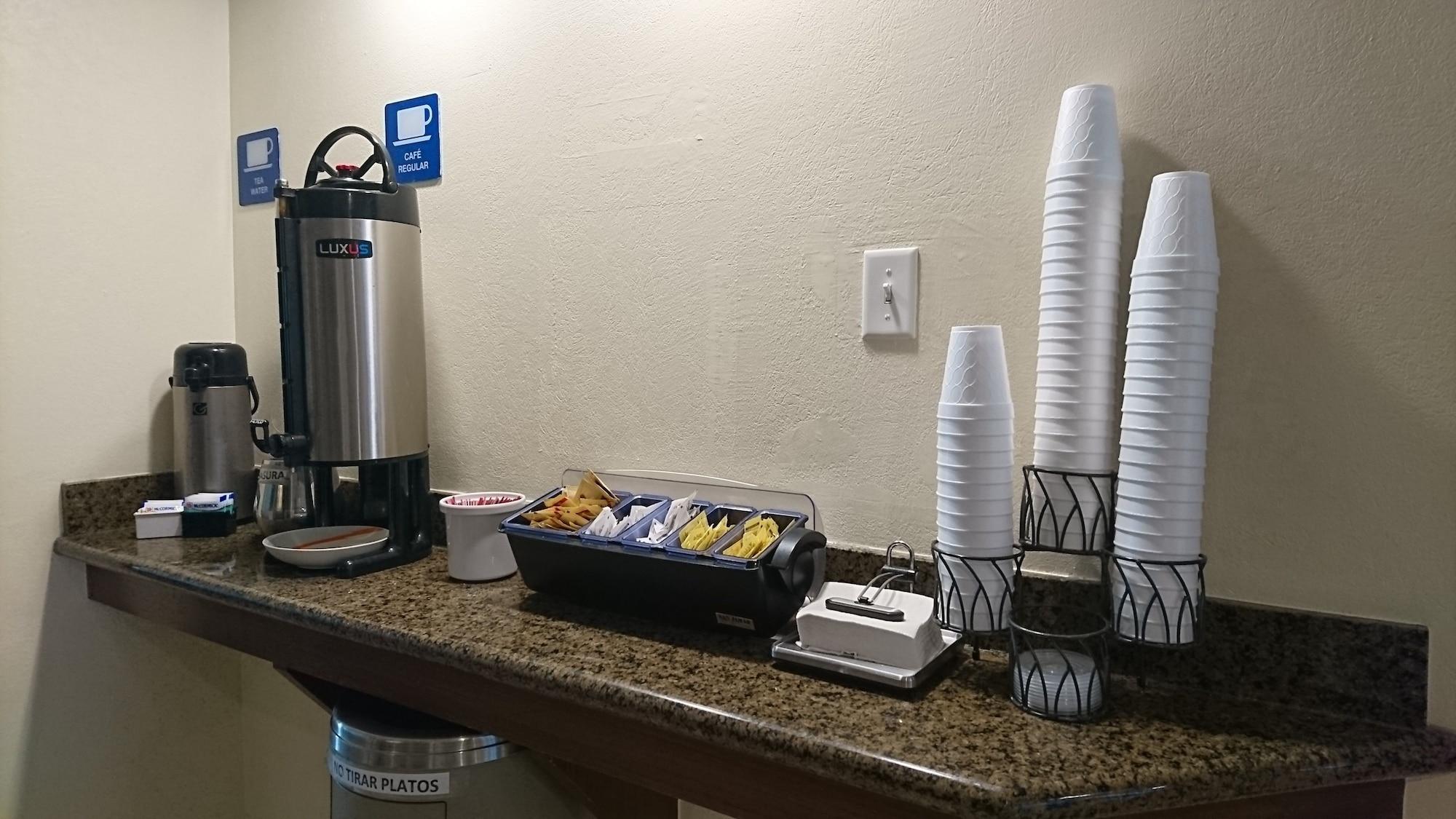 Microtel Inn And Suites By Wyndham Ciudad Juarez, Us Consulate Экстерьер фото